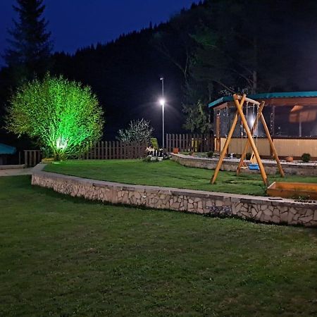Guest House Chobaka Trigrad Exteriör bild