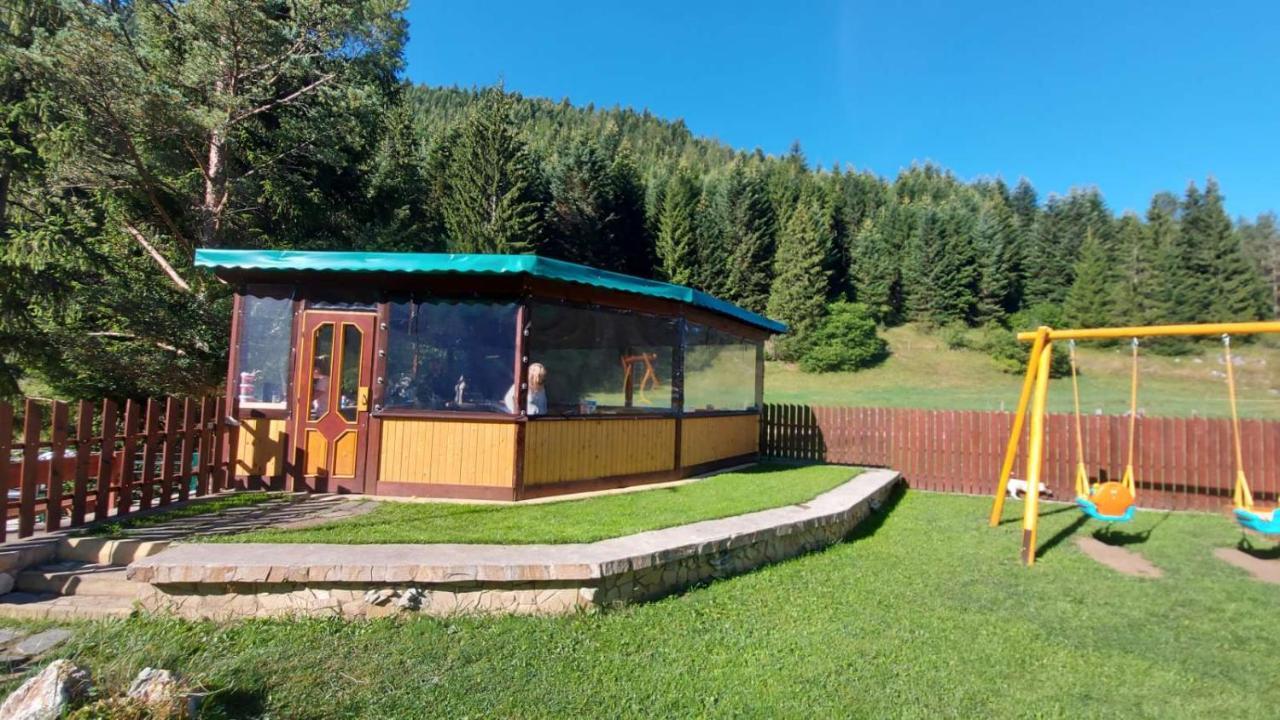 Guest House Chobaka Trigrad Exteriör bild