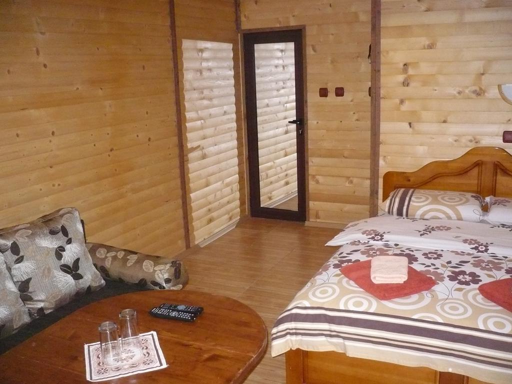 Guest House Chobaka Trigrad Rum bild